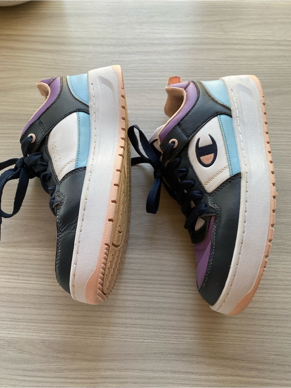 Champion women’s Drome Lo CB leather sneakers white navy candid mauve pull pull